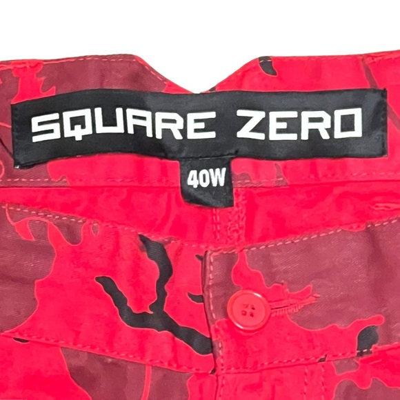 Men’s Red Camo Shorts Size 40 - Picture 3 of 5